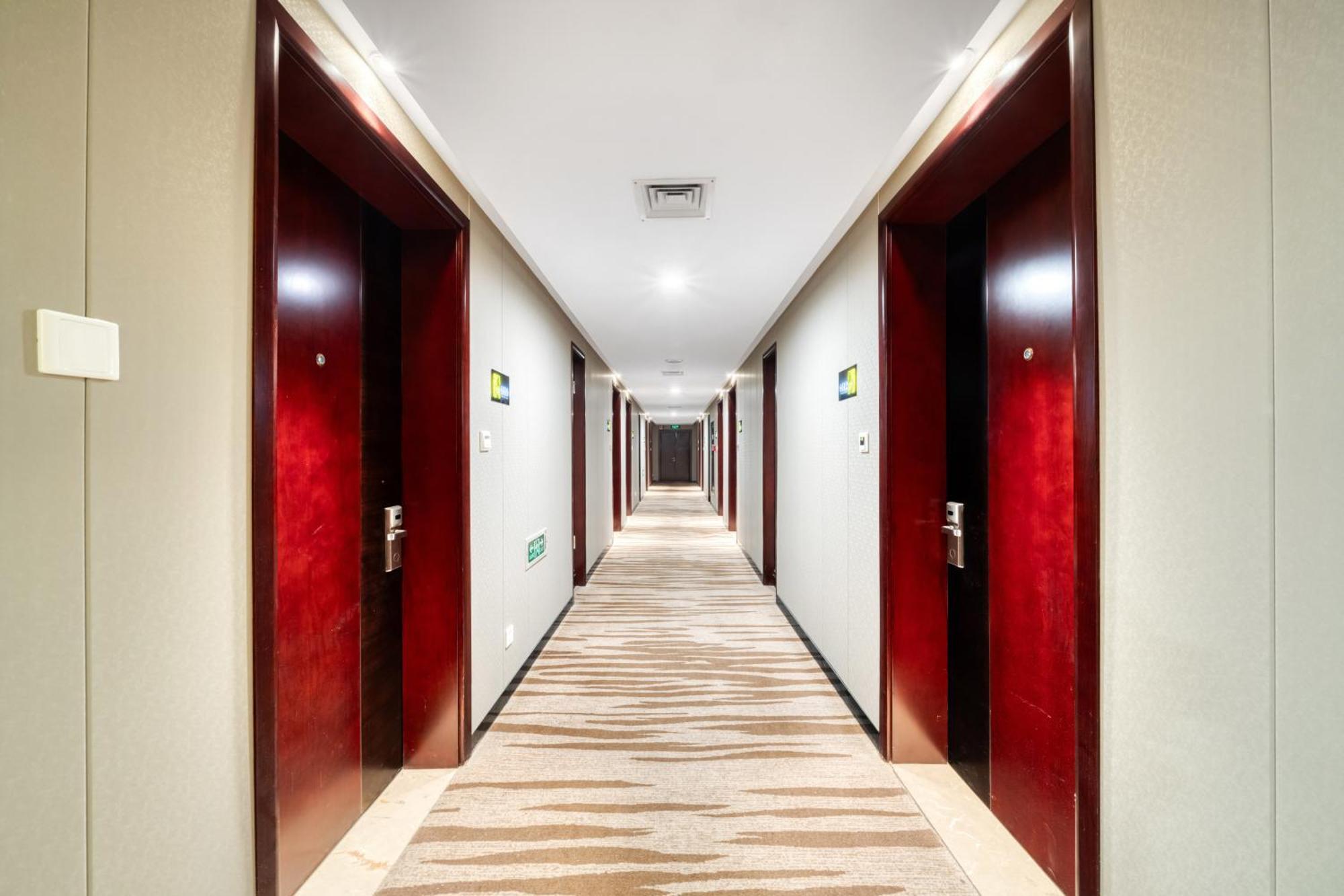 Hotel Yiwu International Mansion Zewnętrze zdjęcie